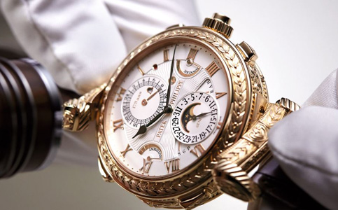 百達翡麗客服熱線24小時(百達翡麗手表表盤避免生銹方法)